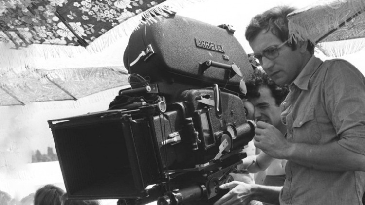 Krzysztof Kieslowski behind the camera, directing the film.